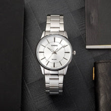 Load image into Gallery viewer, Casio watch men top brand luxury set Luminous quartz watche military Waterproof men watch Sport Wrist Watch relogio masculino